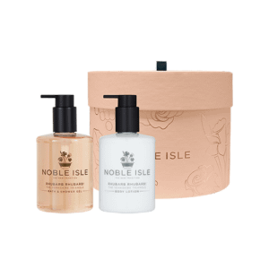 Pink Pampering gift set, contain a luxury rhubarb rhubarb bath and shower gel and body lotion.